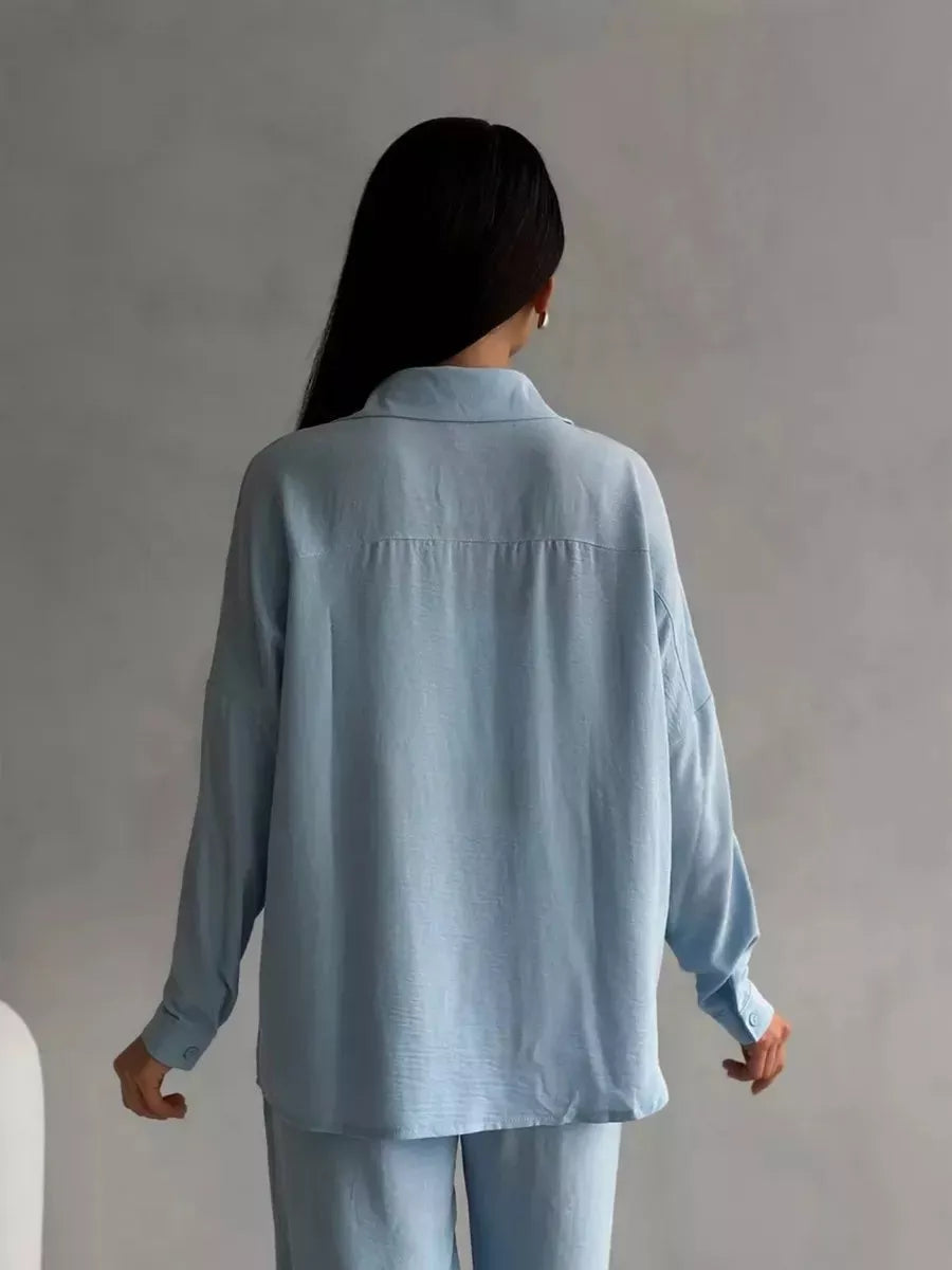 Ensemble chemise à manches longues boutonnée et pantalon