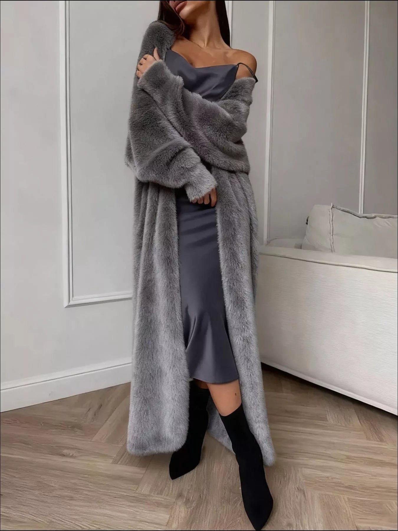 Gilet long duveteux ouvert sur le devant