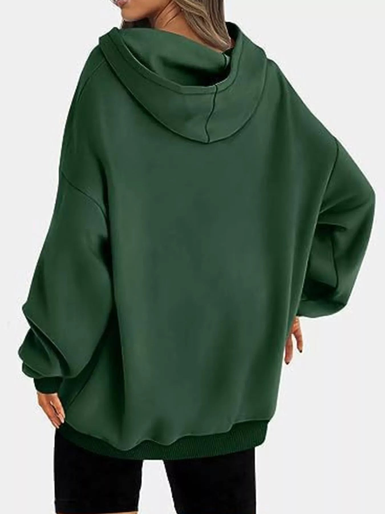 Sweat à capuche à manches longues et épaules tombantes