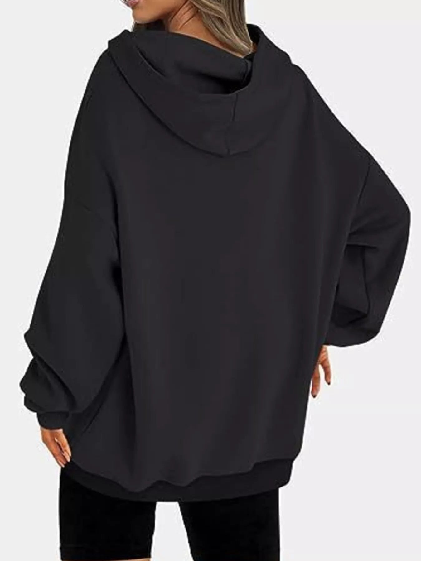Sweat à capuche à manches longues et épaules tombantes