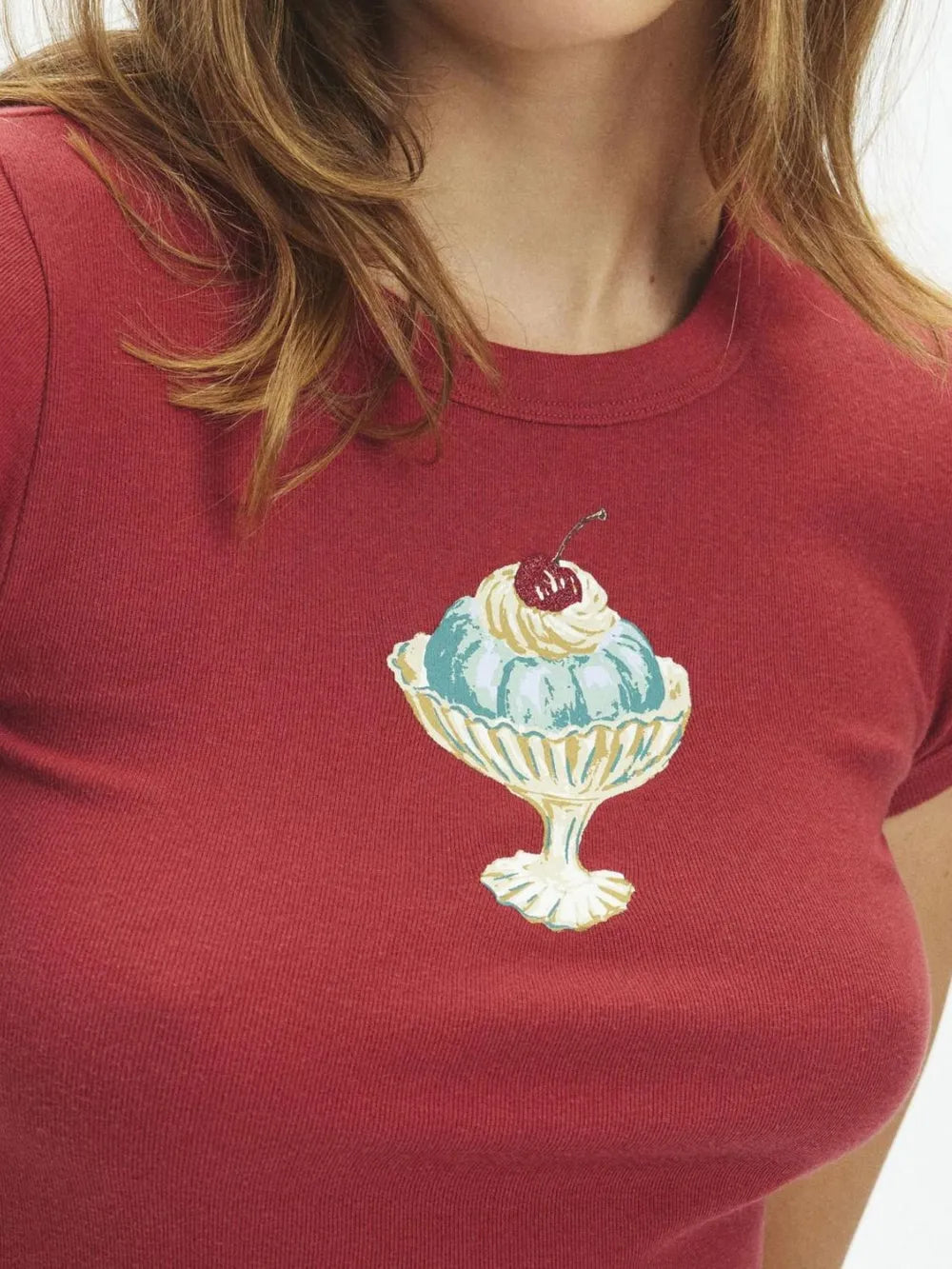 T-shirt à manches courtes et col rond à motif graphique