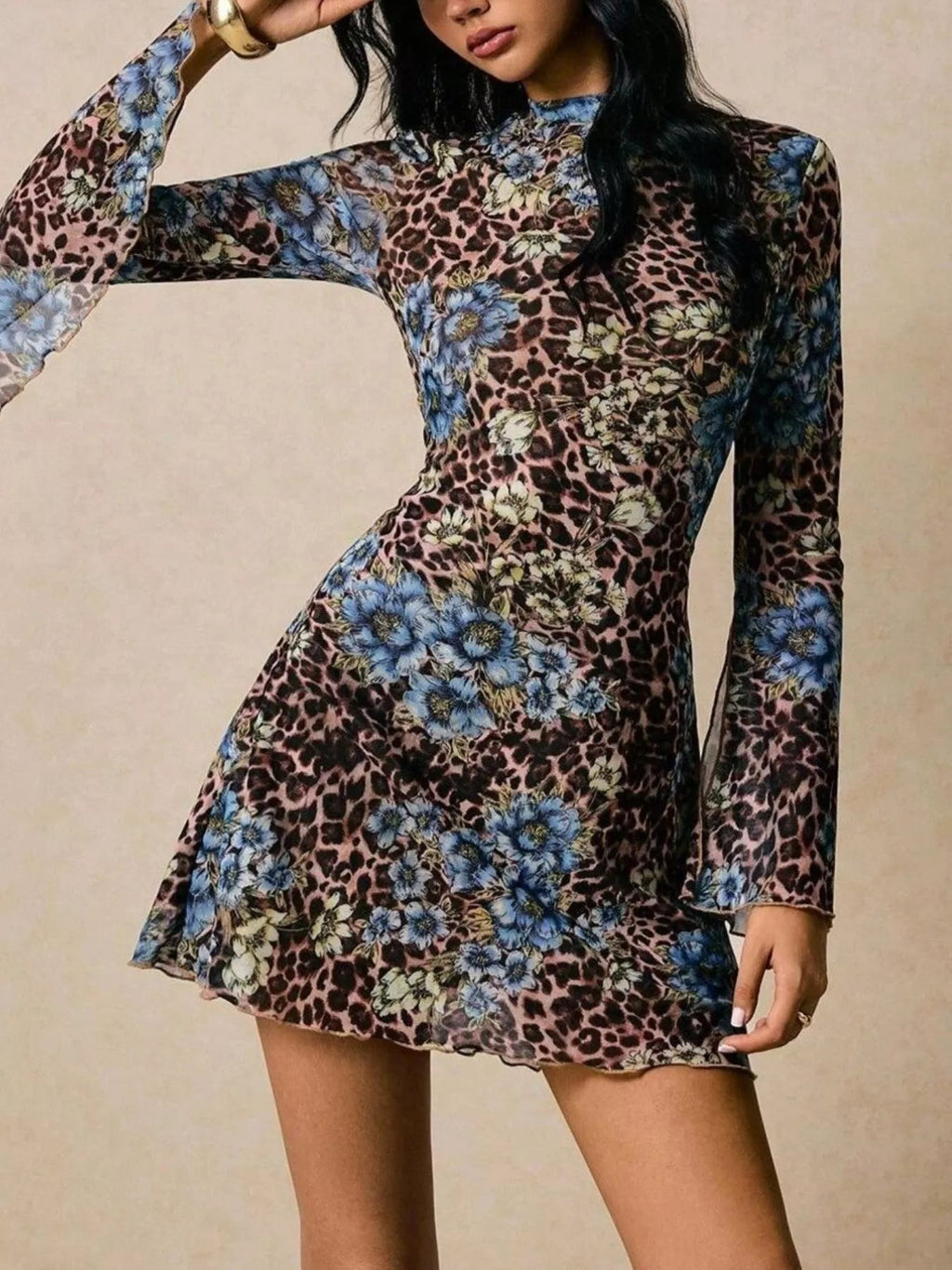 Robe mini à manches fendues imprimée léopard et fleurs