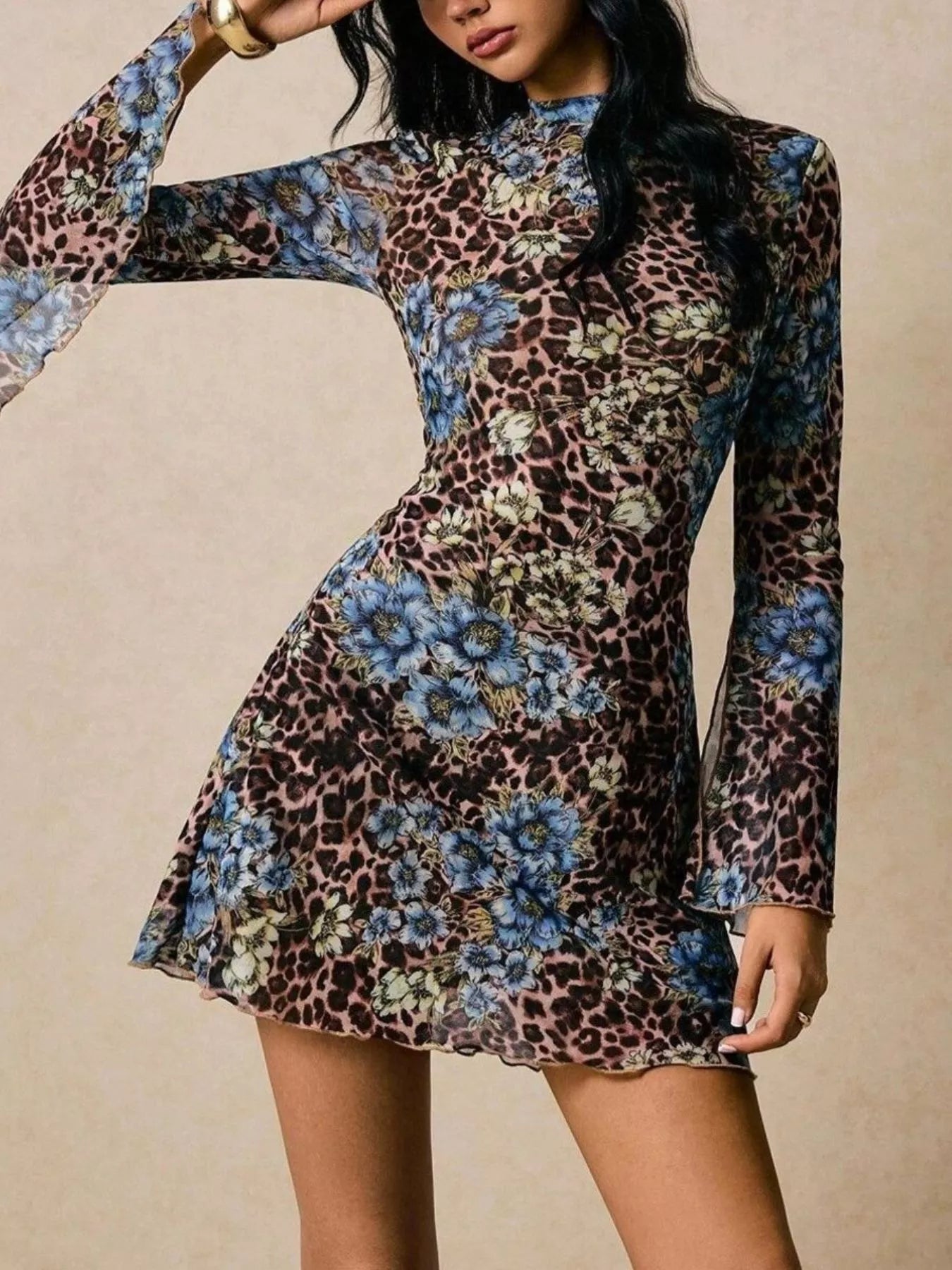 Robe mini à manches fendues imprimée léopard et fleurs