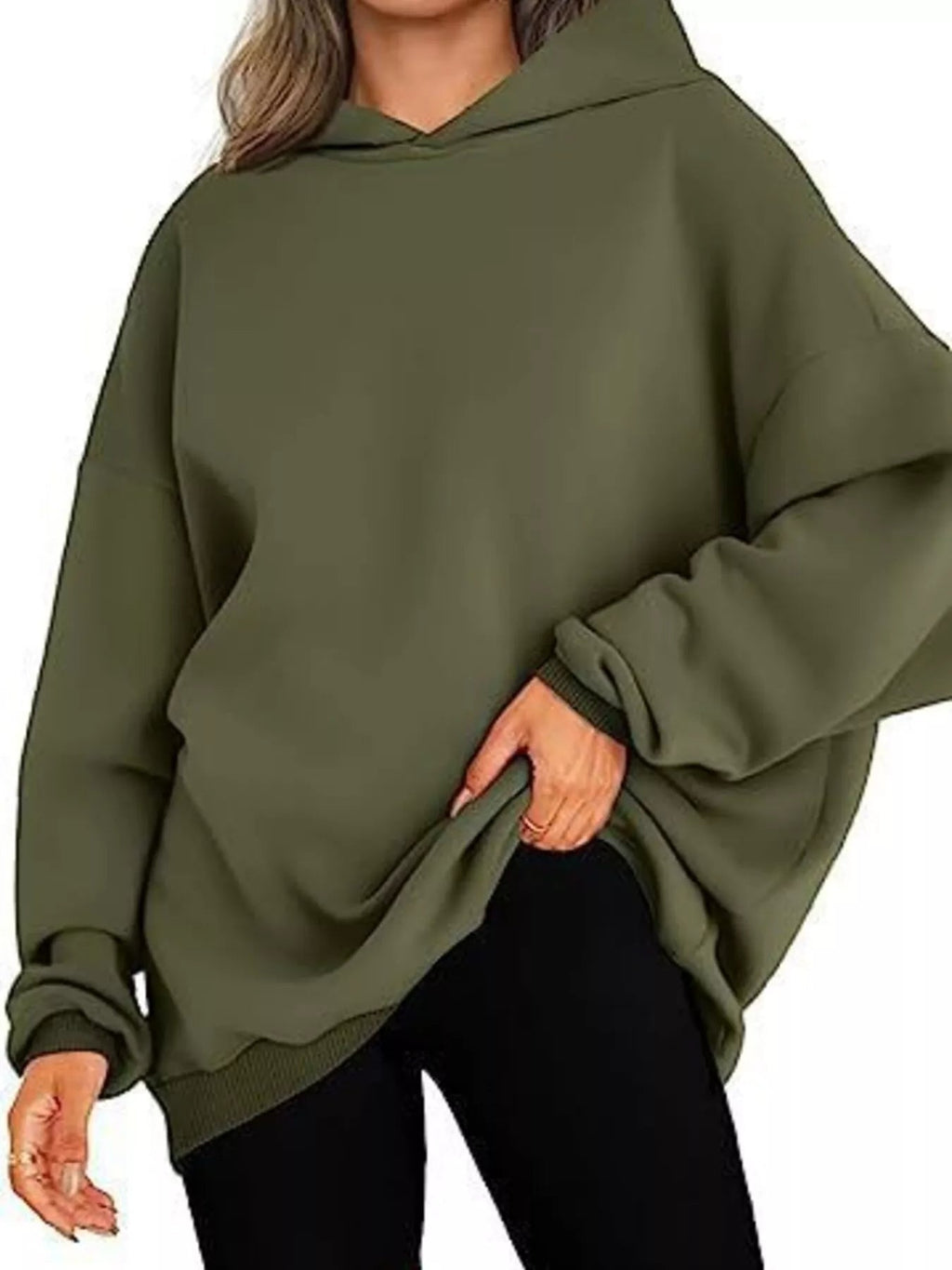 Sweat à capuche à manches longues et épaules tombantes