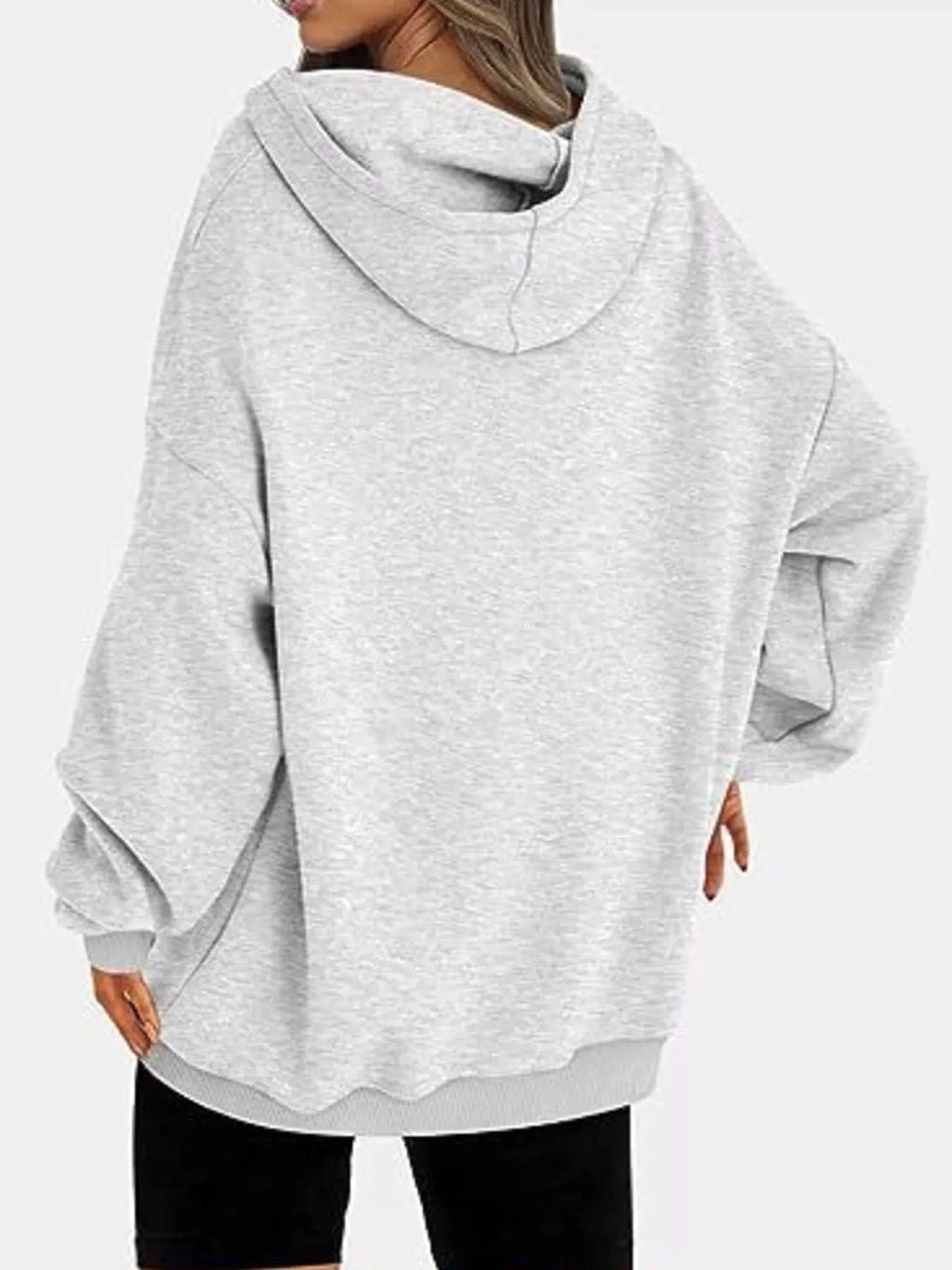 Sweat à capuche à manches longues et épaules tombantes