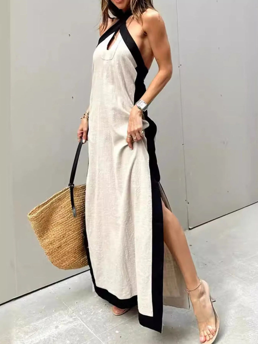 Robe maxi sans manches à col halter contrastée