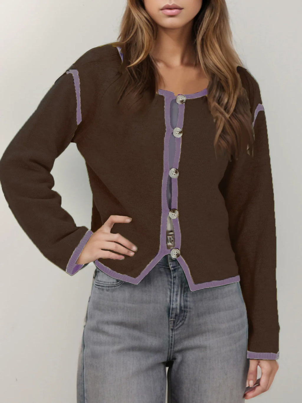 Gilet boutonné sur le devant avec bordure contrastée