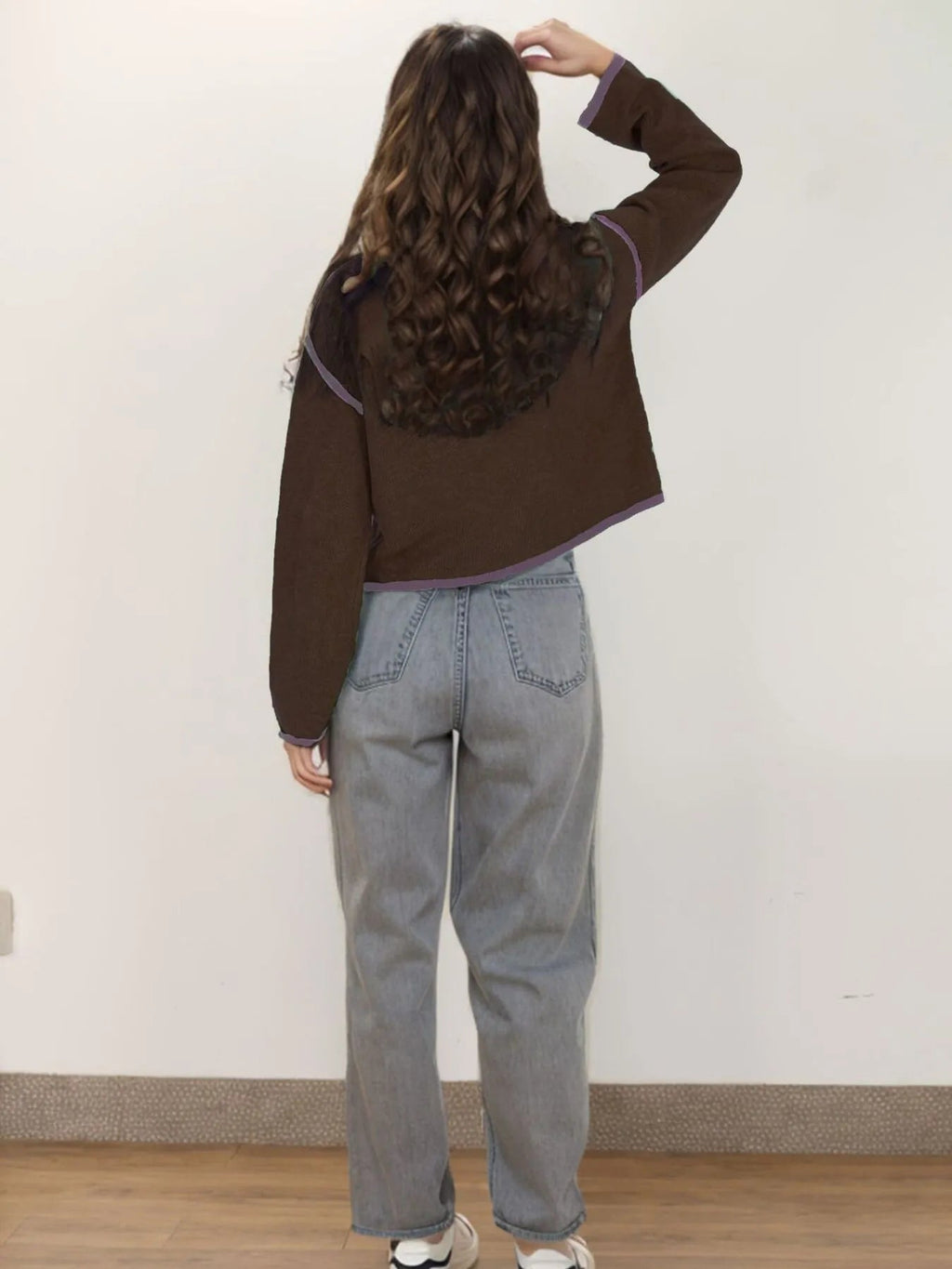 Gilet boutonné sur le devant avec bordure contrastée