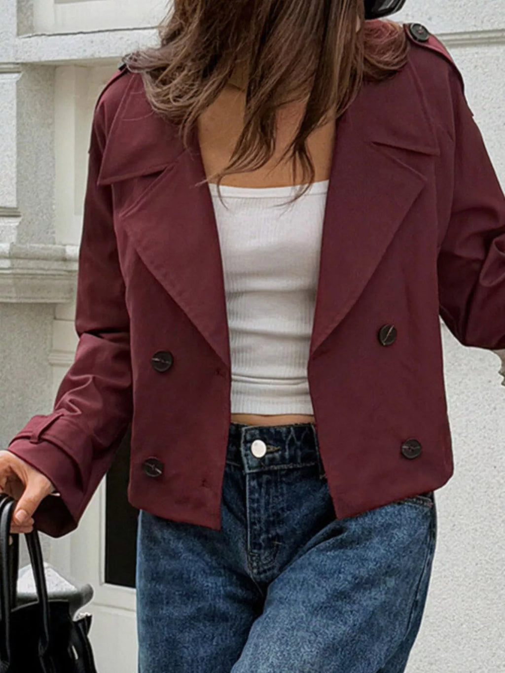 Chaqueta corta cruzada con mangas raglán