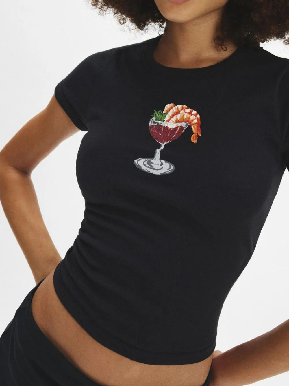 T-shirt à manches courtes et col rond à motif graphique