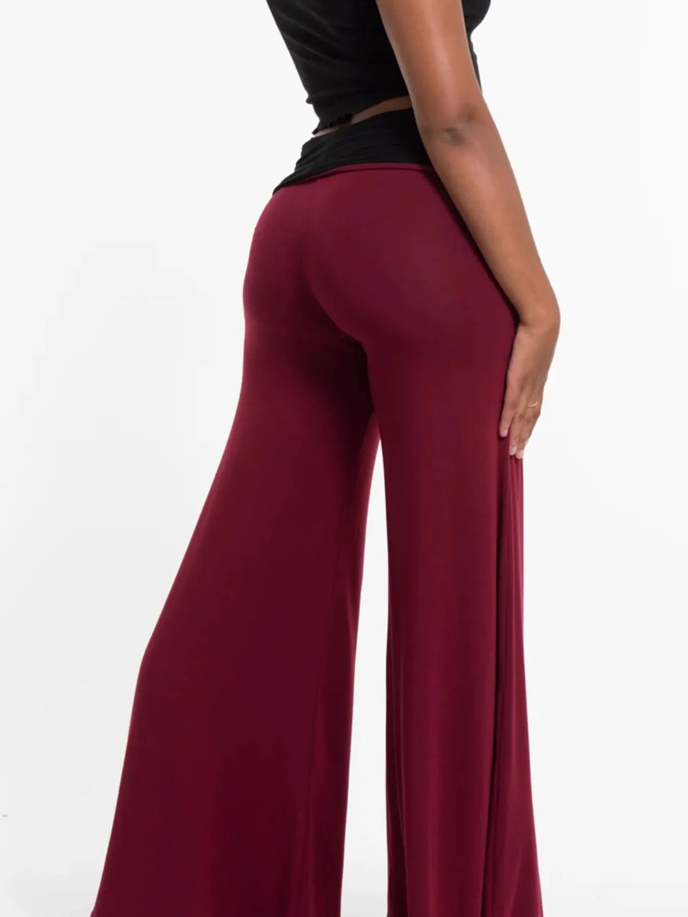 Pantalon de yoga taille haute à jambes larges avec ceinture contrastée
