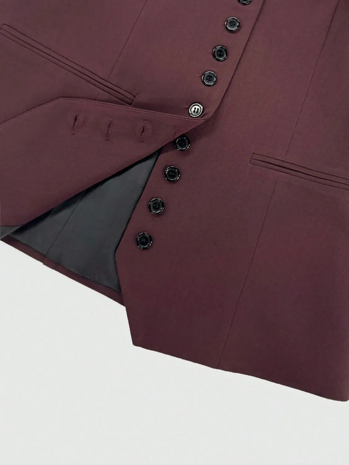 Ensemble haut à col en V boutonné sur le devant et short