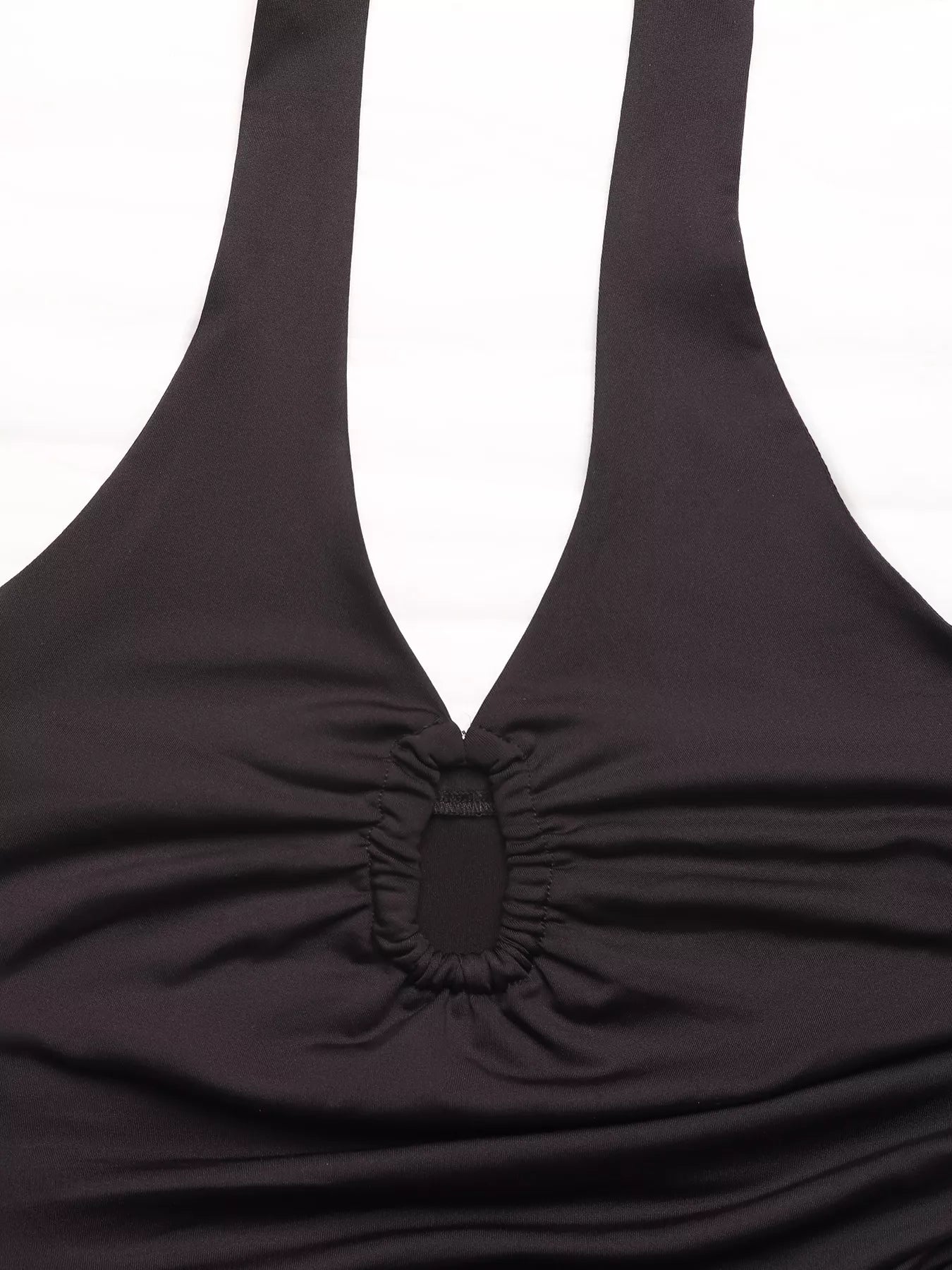 Body fruncido con cuello halter