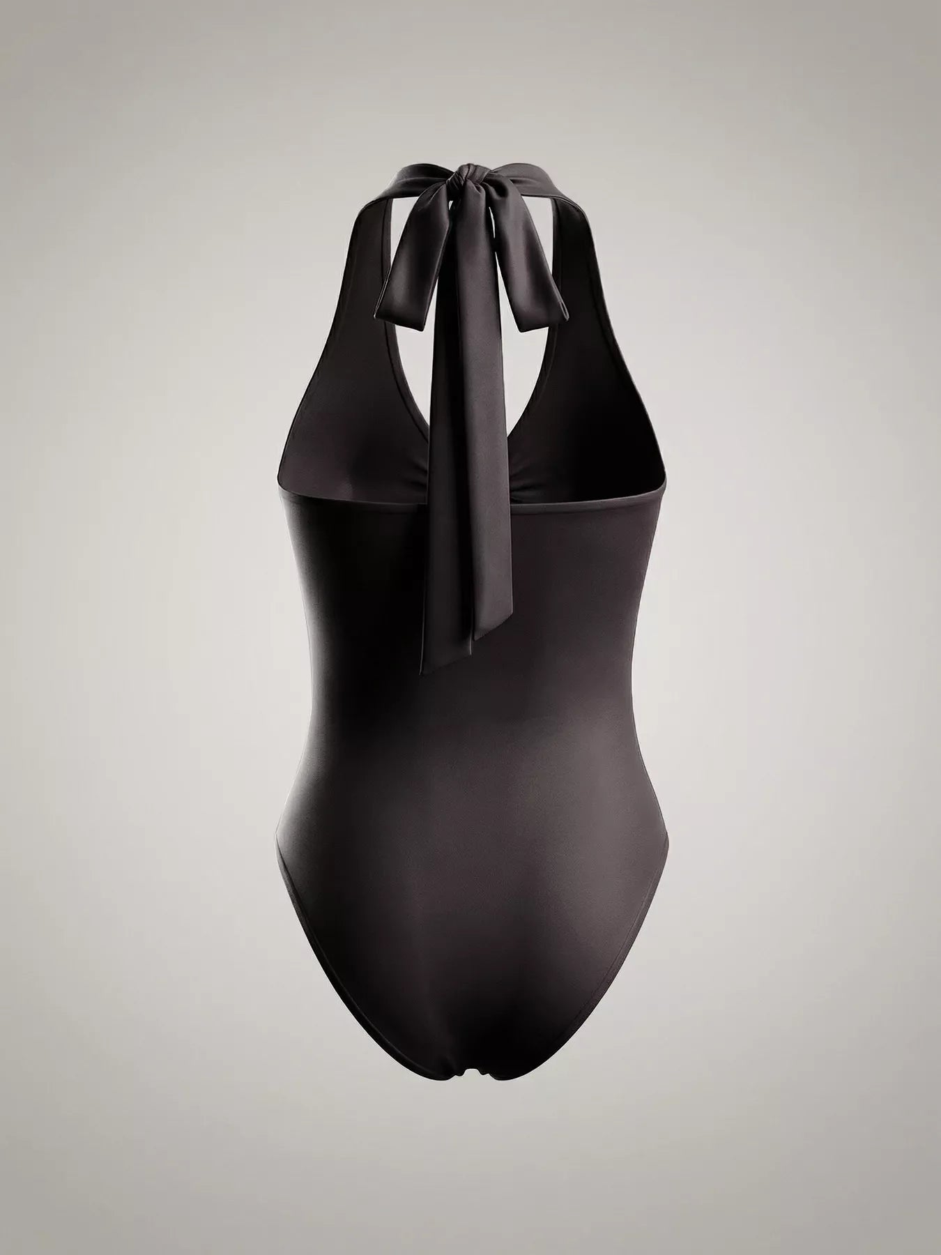 Body fruncido con cuello halter