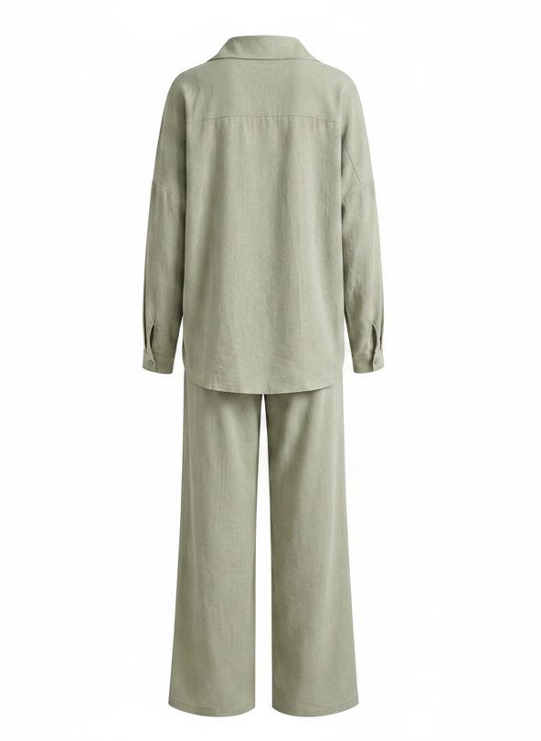 Ensemble chemise à manches longues boutonnée et pantalon